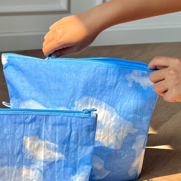 NWOT Baggu Go Pouch Large - Clouds - Picture 2 of 3